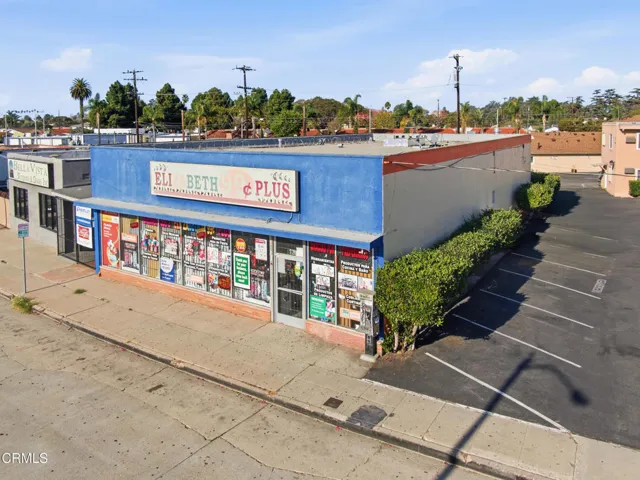 15_front aerial