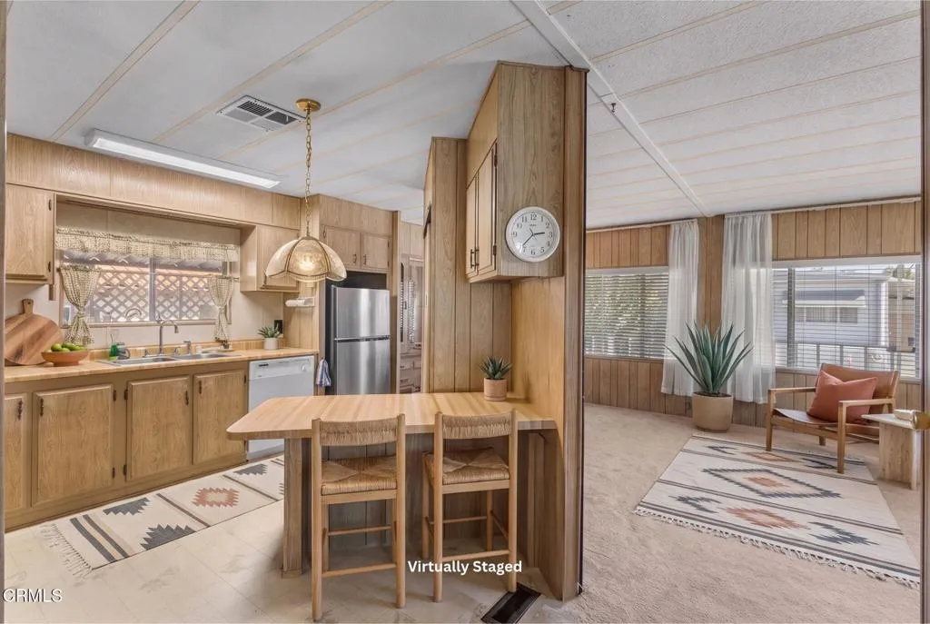 43-web-or-mls-Virtually Staged-4