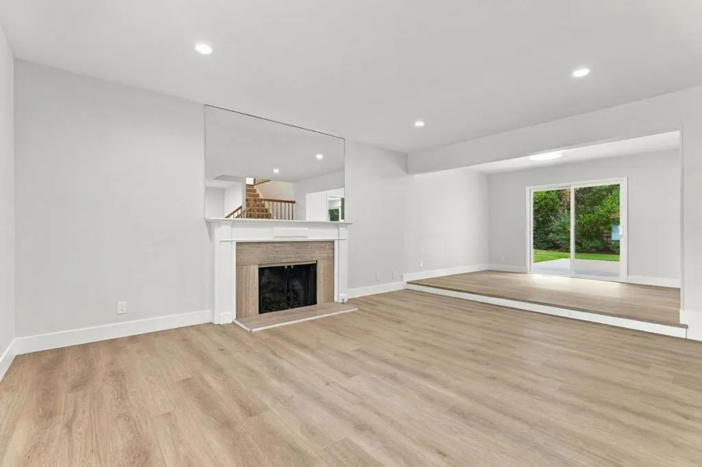 Living Room/Formal Dining Room