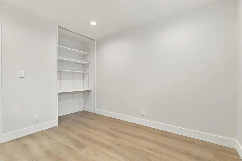 1st Floor Bedroom/Office