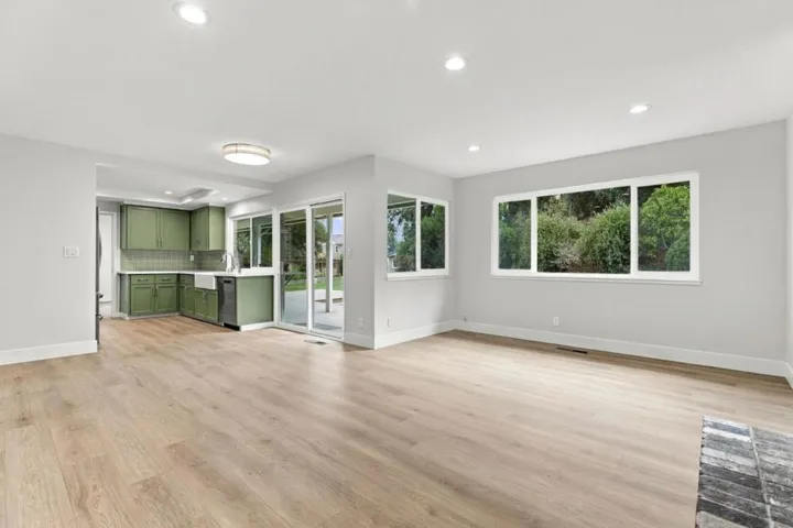 Family Room/Dining Area/Kitchen