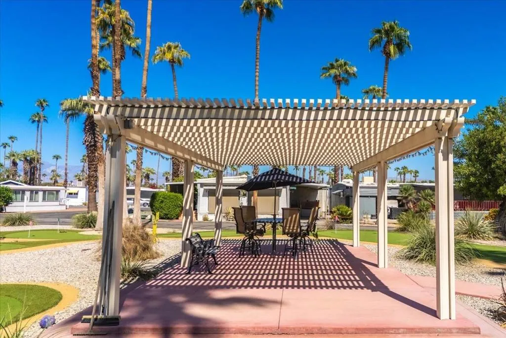 59-Royal Palms (6)