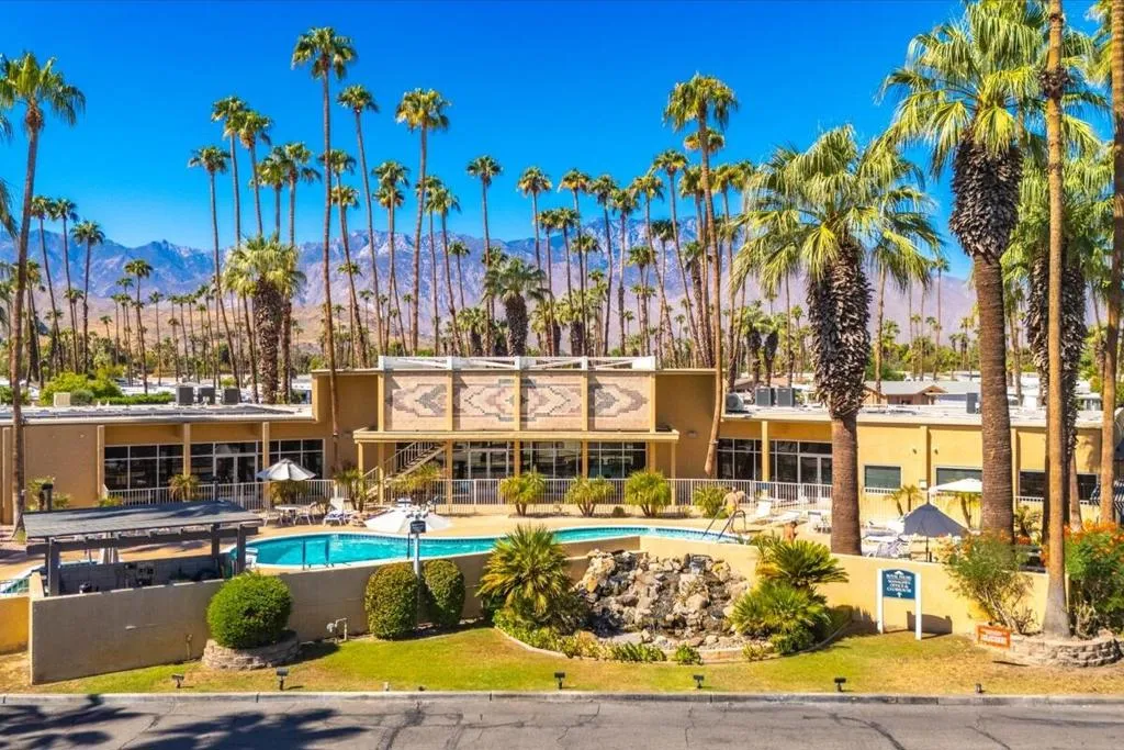 54-Royal Palms (14)
