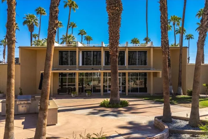 57-Royal Palms (4)