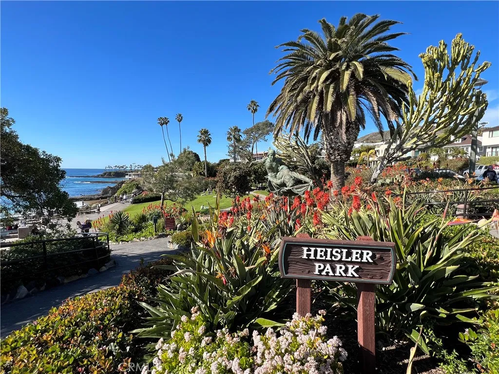 Heisler Park is just 2 blocks away!