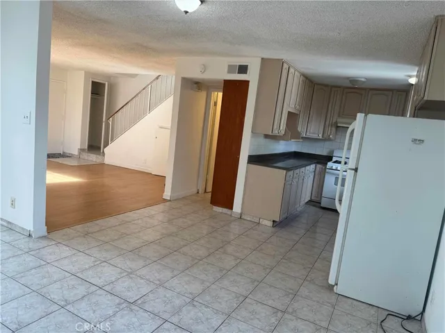 dining area / kitchen
