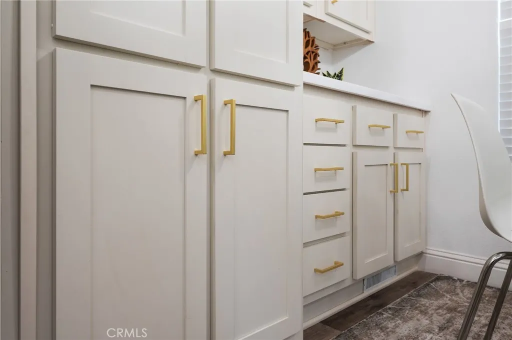 Pantry and buffet counter with extra drawers Pantry and buffet counter with extra drawers