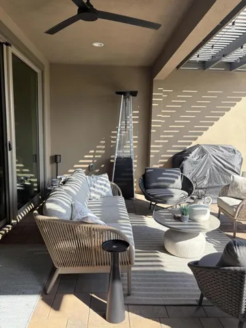 outside sitting area 2