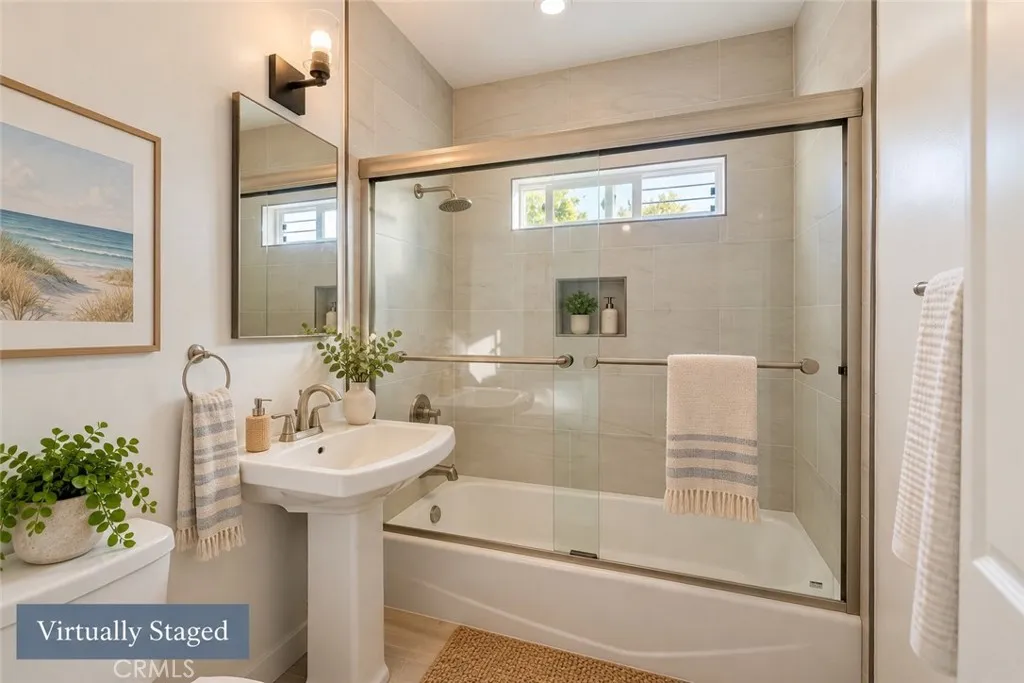 Warm Bathroom- Virtually Staged