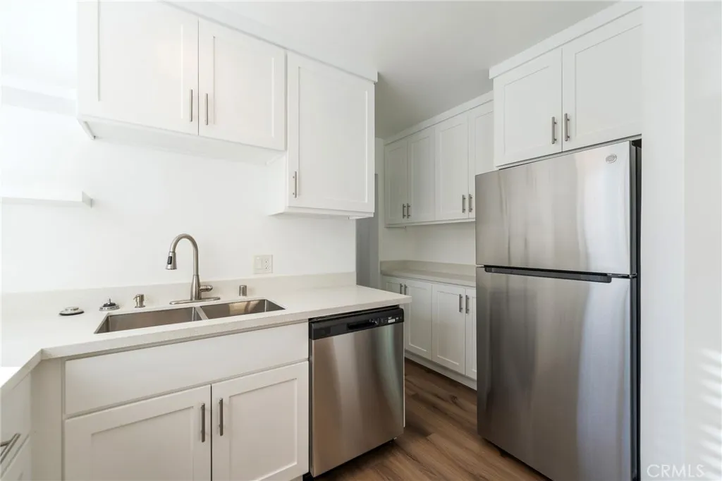 Bright Kitchen - Original
