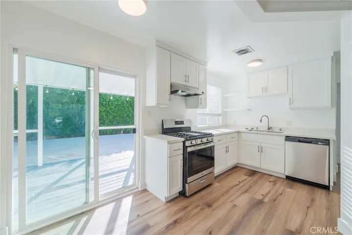 Bright Kitchen - Original