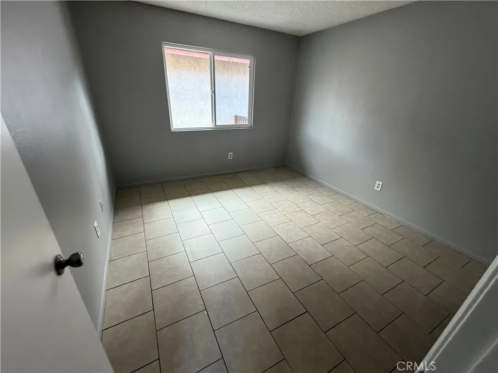 BEDROOM 1 BEDROOM 1