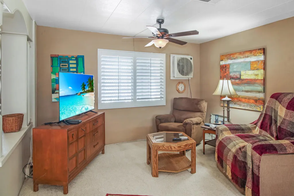 Den area