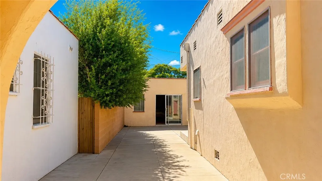 Detached structure for ADU conversion Detached structure for ADU conversion