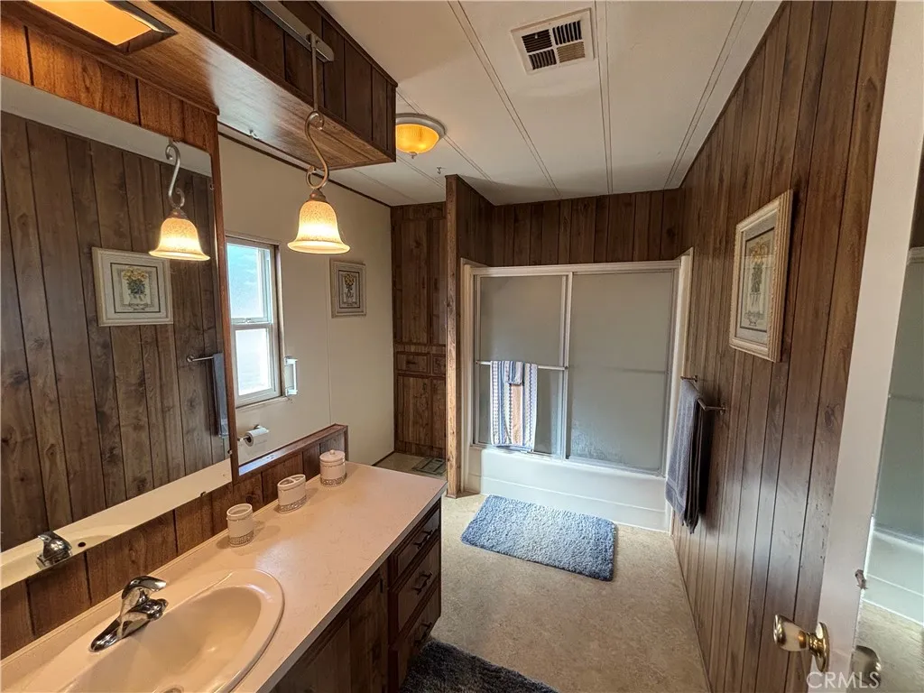 Primary Bathroom with linen storage