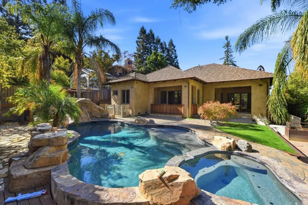Backyard pool and spa with view of the home, Los Gatos Backyard pool and spa with view of the home, Los Gatos