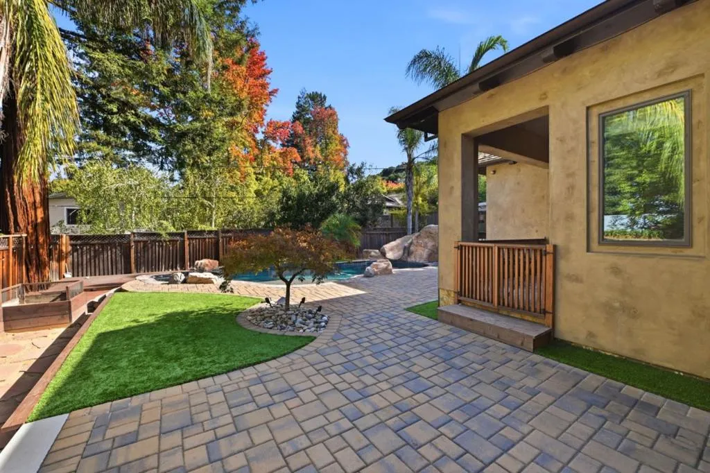 Backyard lawn and paver patio beside the covered porch, Los Gatos Backyard lawn and paver patio beside the covered porch, Los Gatos
