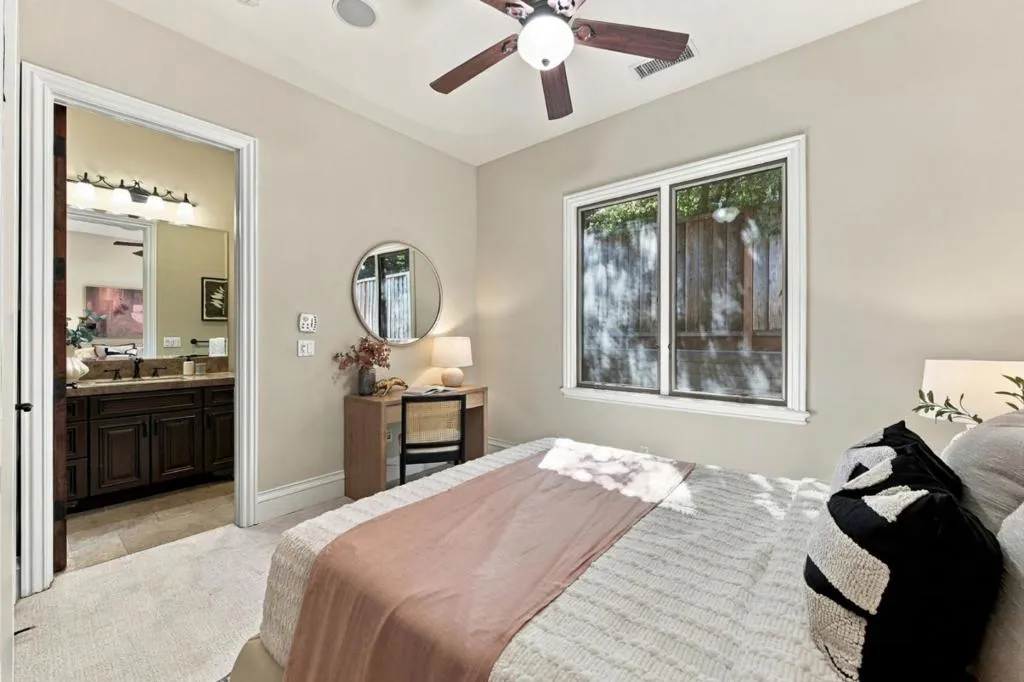 Bedroom with view to en-suite bath vanity, Los Gatos Bedroom with view to en-suite bath vanity, Los Gatos