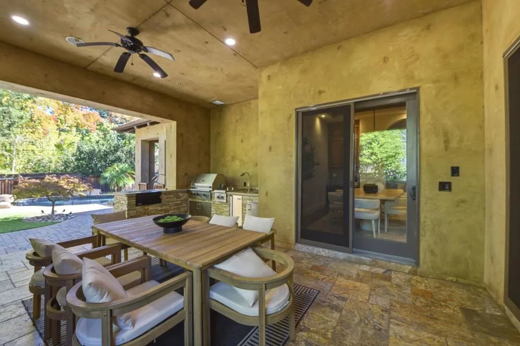 Loggia dining area with sliding doors to the yard, Los Gatos Loggia dining area with sliding doors to the yard, Los Gatos