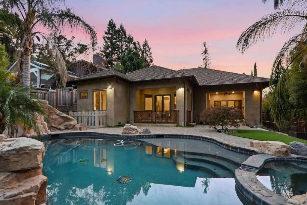 Pool, spa and rear of the home glowing at twilight, Los Gatos Pool, spa and rear of the home glowing at twilight, Los Gatos