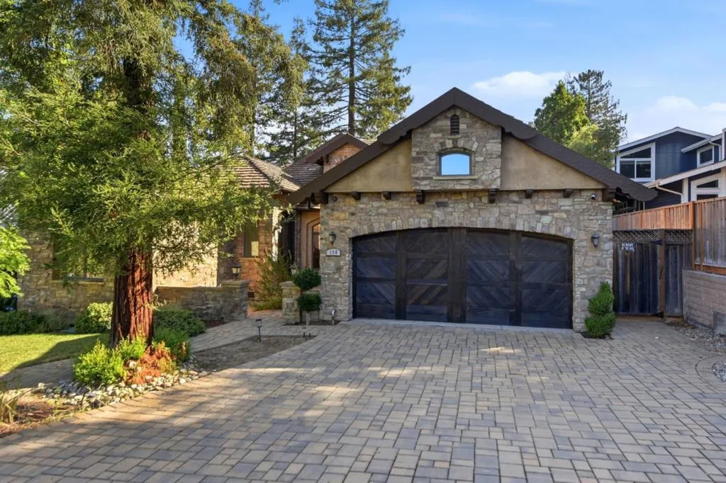 Stone garage with arched doors and paver driveway, Los Gatos Stone garage with arched doors and paver driveway, Los Gatos