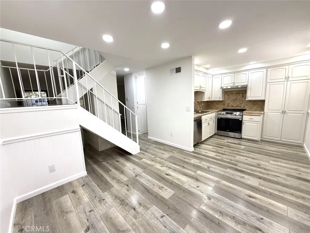 dinning area & kitchen