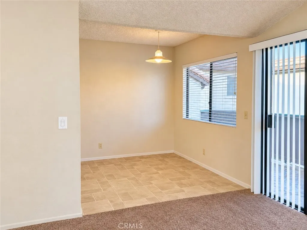 Dining Room Empty