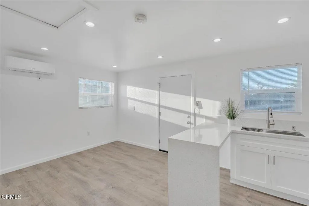06-1420 W 69th St-10 06-1420 W 69th St-10