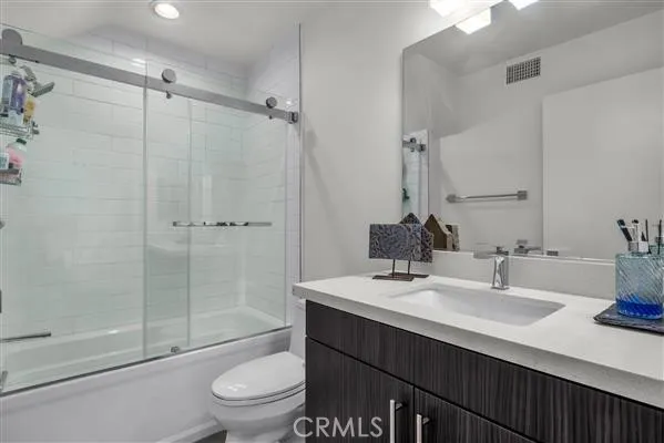 Hallway bath Hallway bath