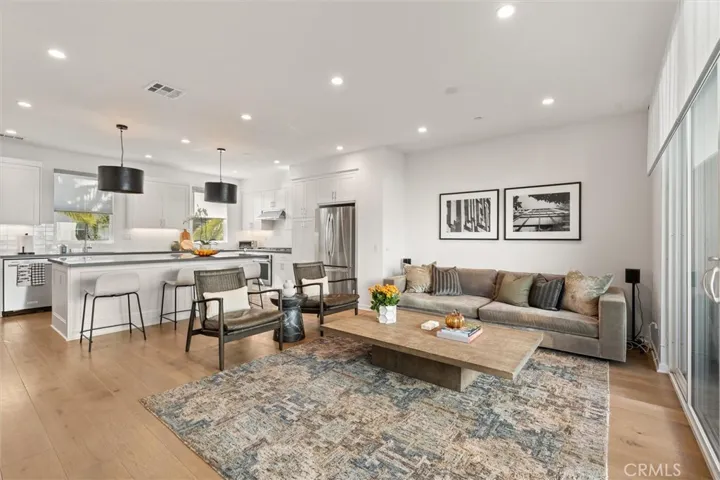 2nd Floor Great Room & Kitchen