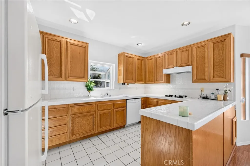 Tiled Bright Kitchen