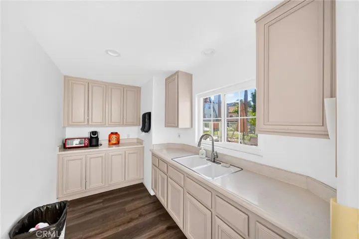 Clubhouse Kitchen