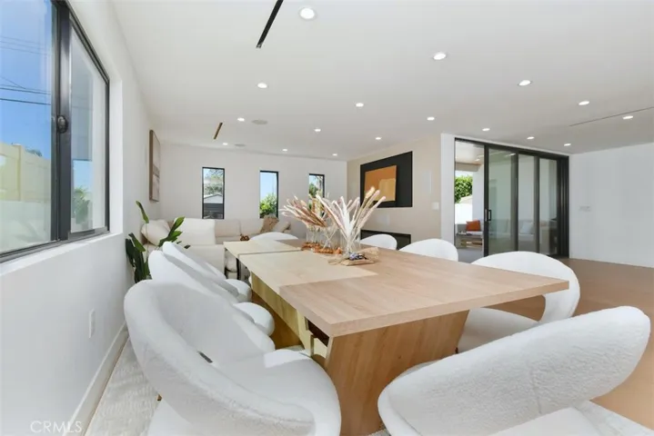Comfortable family room seating area, perfect for relaxed daily living and informal gatherings.