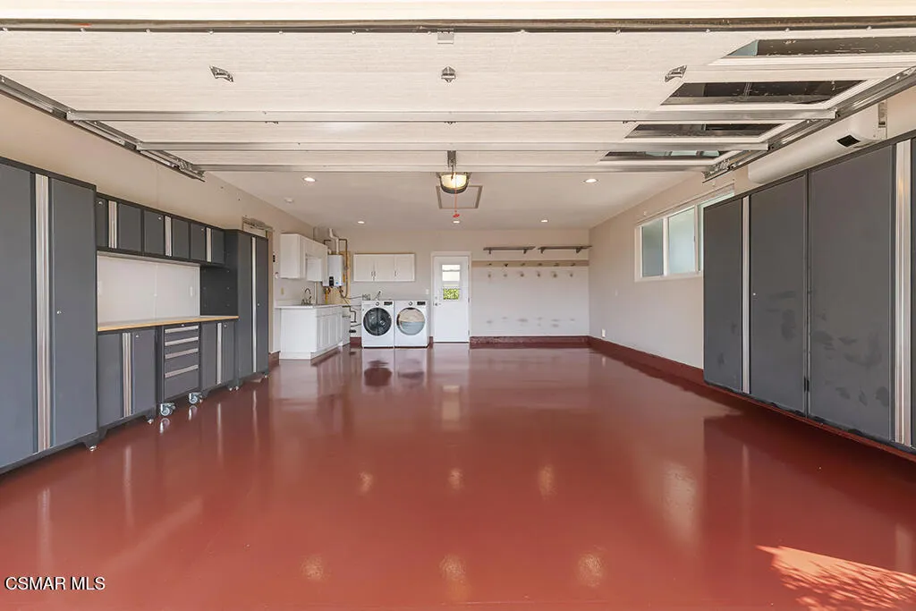 Garage Garage