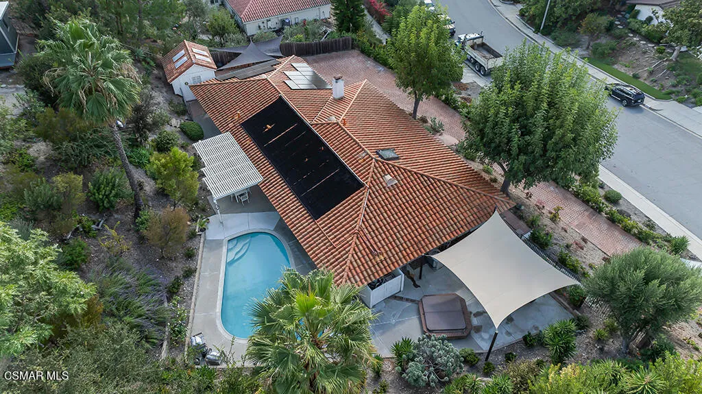 Exterior Exterior
