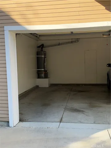 1 car garage