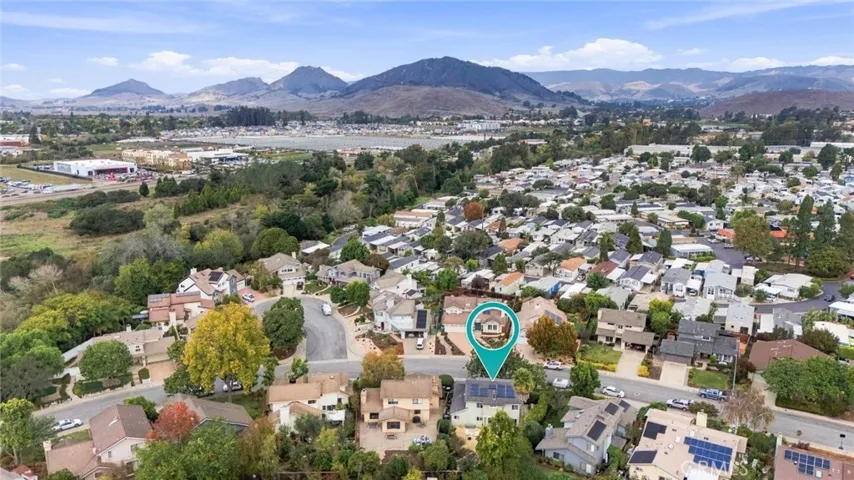 The Meadows is a well established, quiet and well located neighborhood.