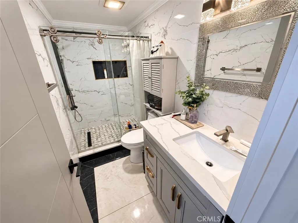 Guest Bathroom Guest Bathroom