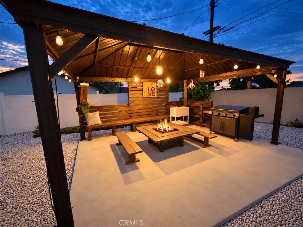 BBQ Area BBQ Area