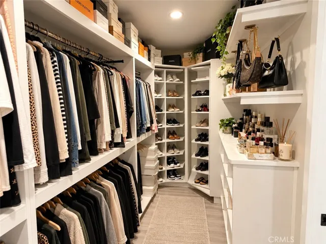 Master Suite Walk-In Closet