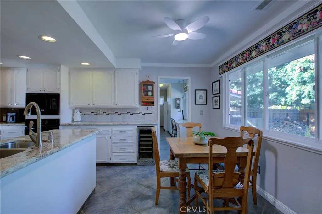 Eat in Kitchen 1
