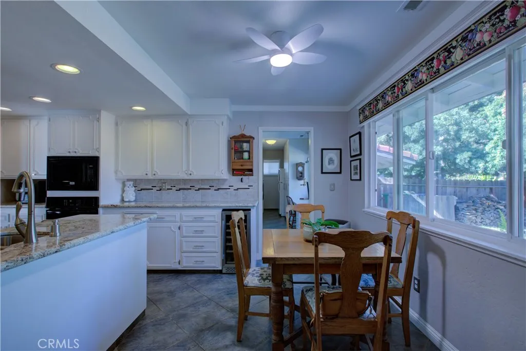 Eat in Kitchen 3
