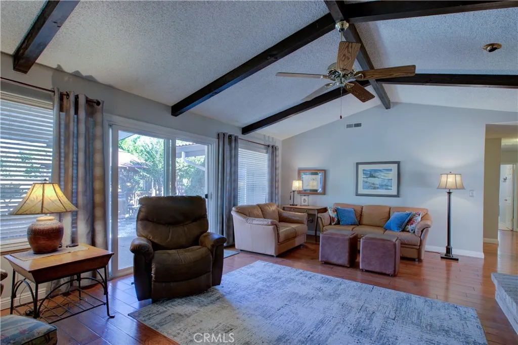 Family Room 4