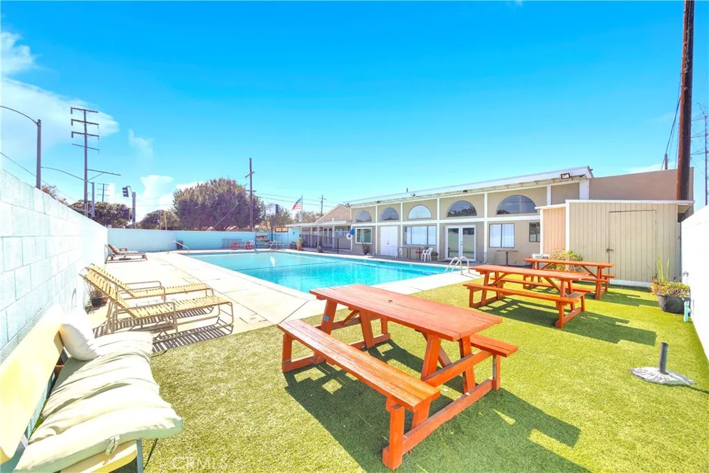 Perfect fun area for everyone. Part of the optional HOA amentities.