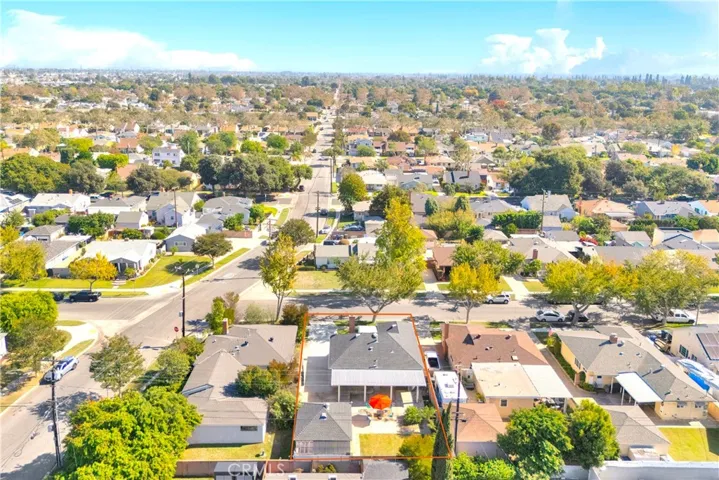 Tree Lined Streets, Pride of Ownership!