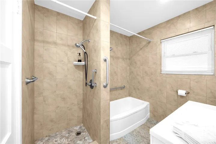 Tub and separate shower.