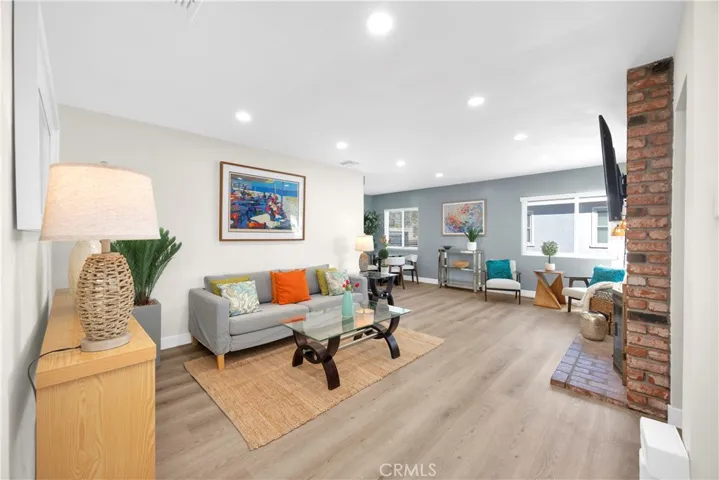 Recess lighting in all rooms makes for a contemporary finish.