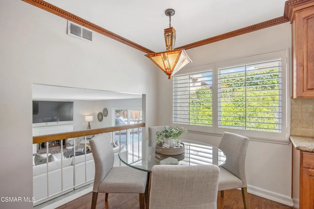 1043 Chatham Court, Thousand Oaks