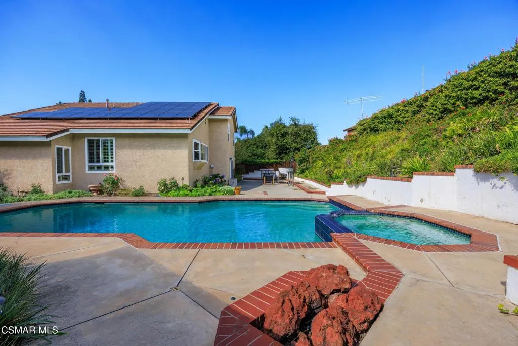 1043 Chatham Court, Thousand Oaks