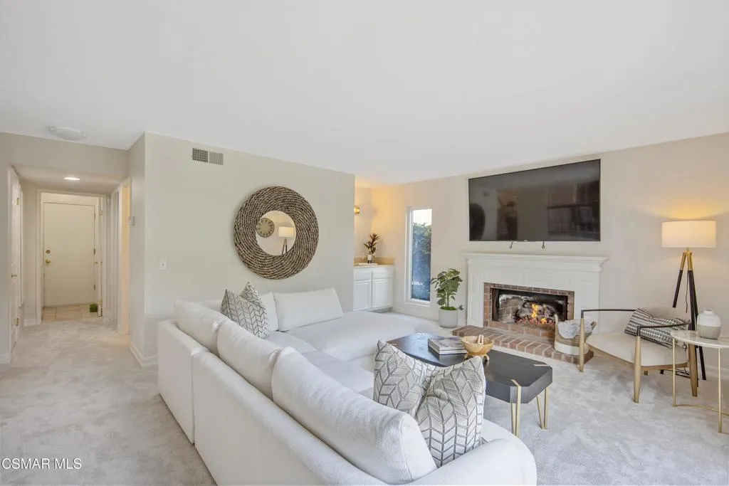 1043 Chatham Court, Thousand Oaks